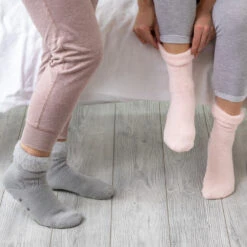 Totes Ladies Thermal Slipper Socks - Various Colours